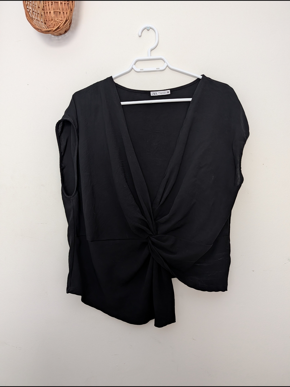 Zara Black Twist-Front Sleeveless Blouse